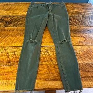size 4 army green ripped skinny jeans